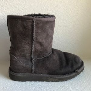 Girl's dark brown Classic Short UGG boots size 4